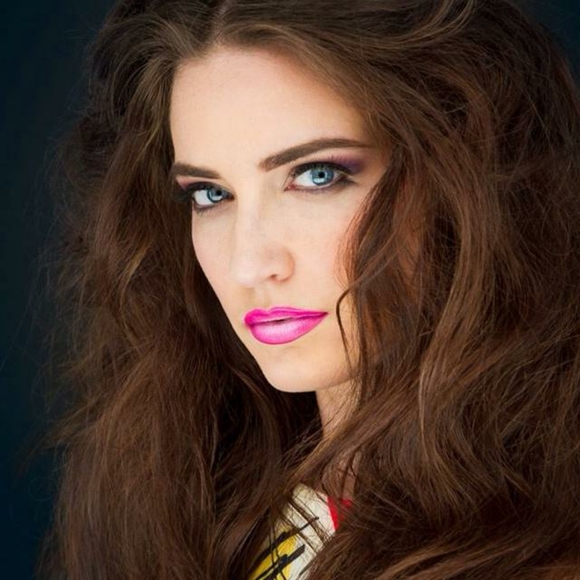 Meet your Posher, Kimberly - Picture 7 of 8